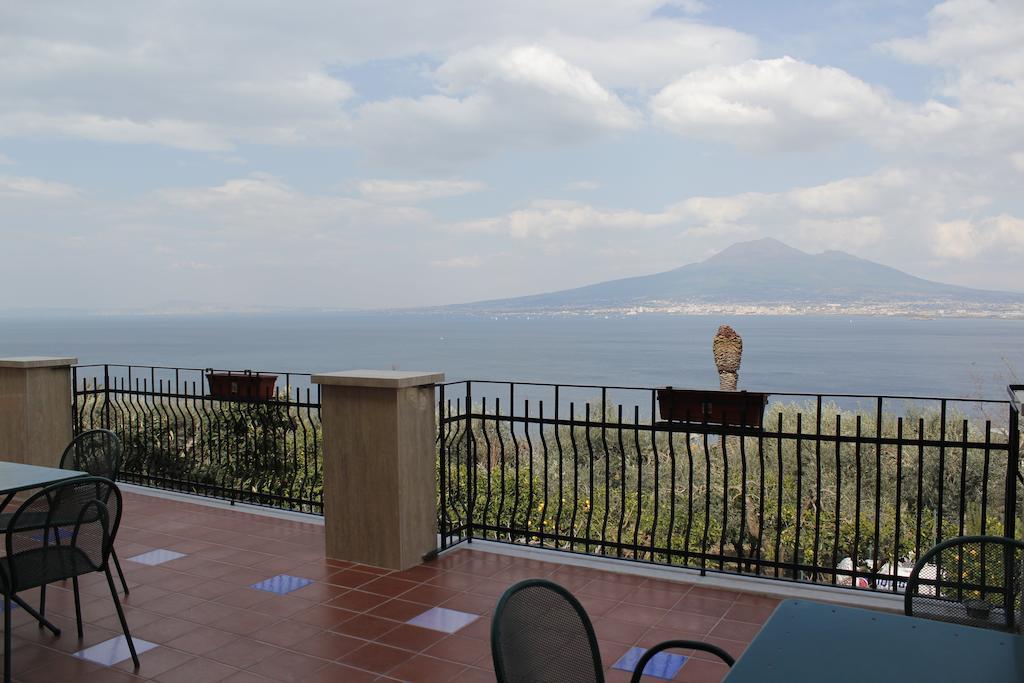 Ancelle Sorrento - Casa D'Accoglienza Hotel Castellammare di Stabia Eksteriør billede