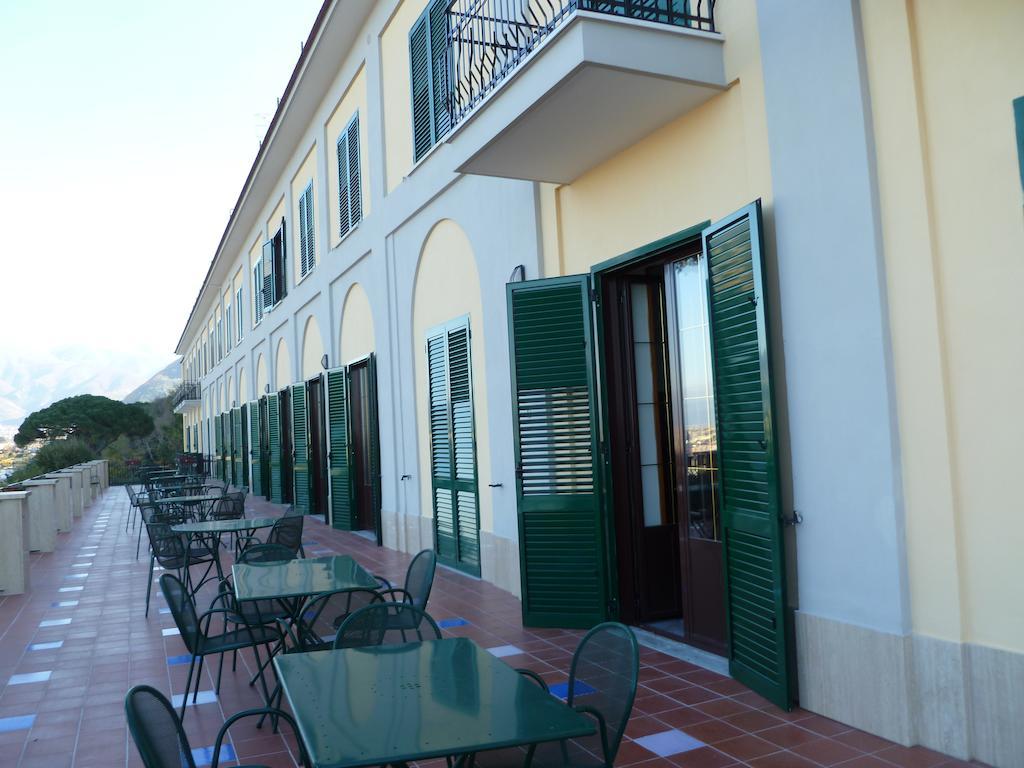 Ancelle Sorrento - Casa D'Accoglienza Hotel Castellammare di Stabia Eksteriør billede