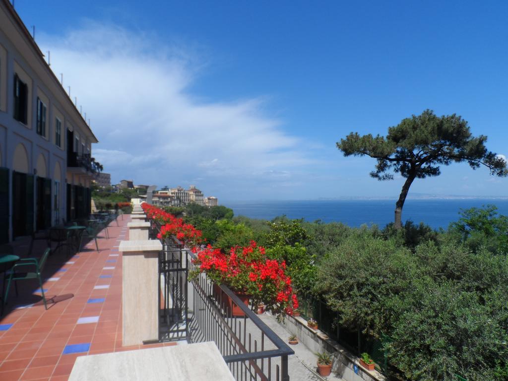 Ancelle Sorrento - Casa D'Accoglienza Hotel Castellammare di Stabia Eksteriør billede