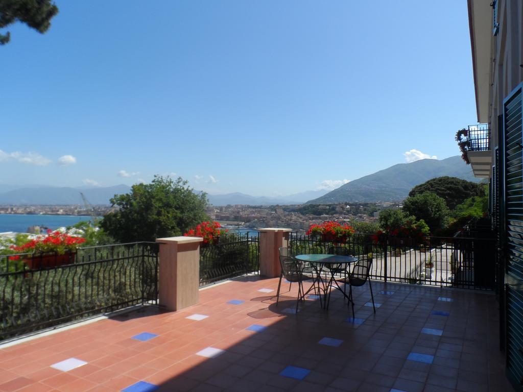 Ancelle Sorrento - Casa D'Accoglienza Hotel Castellammare di Stabia Eksteriør billede