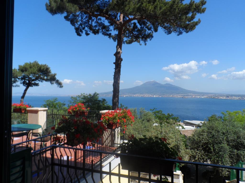 Ancelle Sorrento - Casa D'Accoglienza Hotel Castellammare di Stabia Eksteriør billede