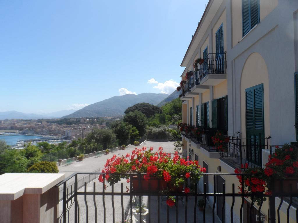 Ancelle Sorrento - Casa D'Accoglienza Hotel Castellammare di Stabia Eksteriør billede